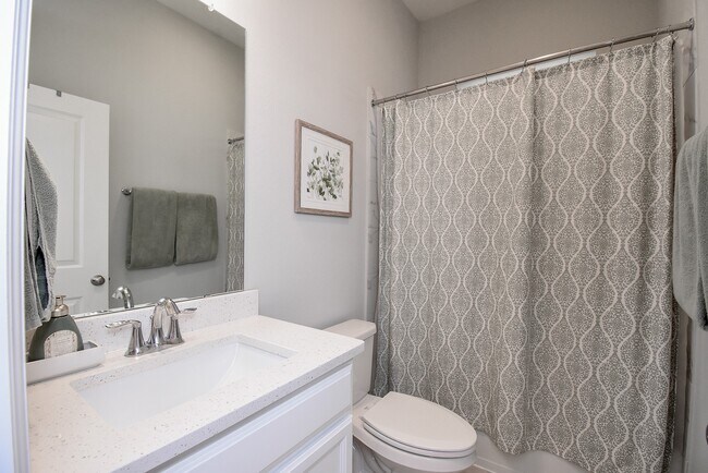 Building Photo - 15002 Bushy Bluestem Ct