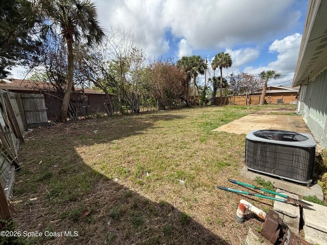 Building Photo - 1295 Country Club Blvd