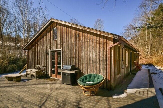 Building Photo - 12400 McDougal Rd