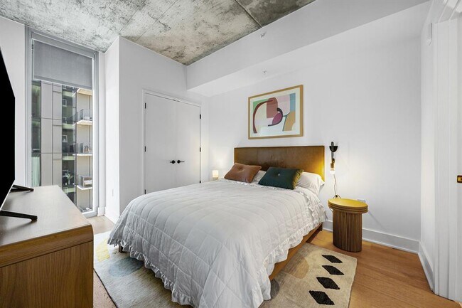 Building Photo - 48 East Ave