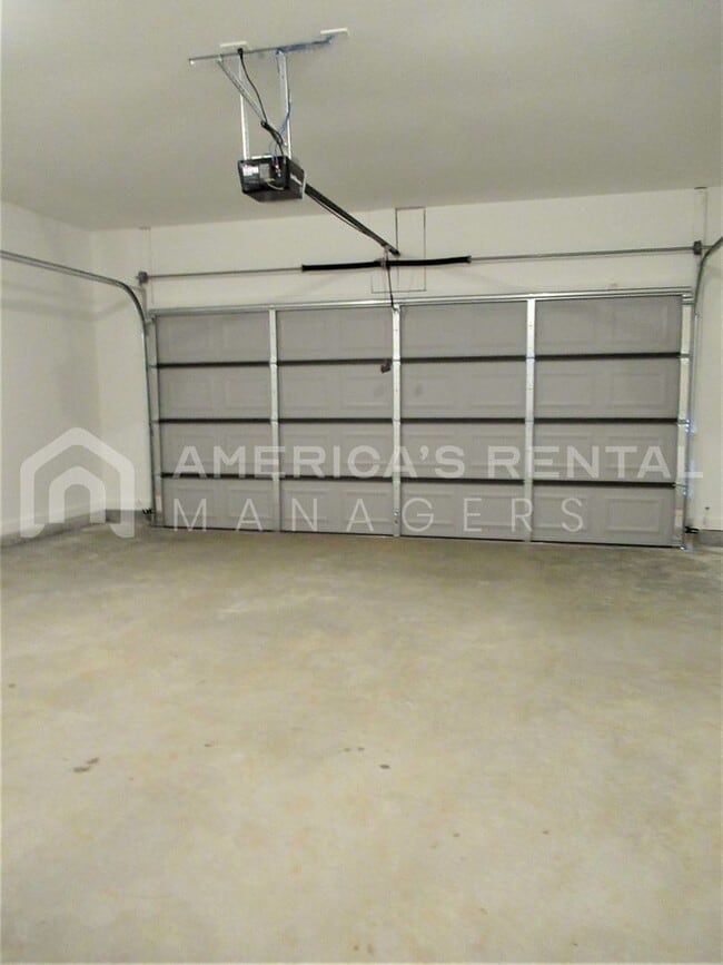 Building Photo - 105 Shepherds Loop