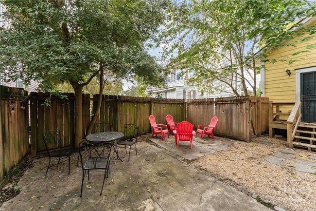 Building Photo - 1106 E Broad St