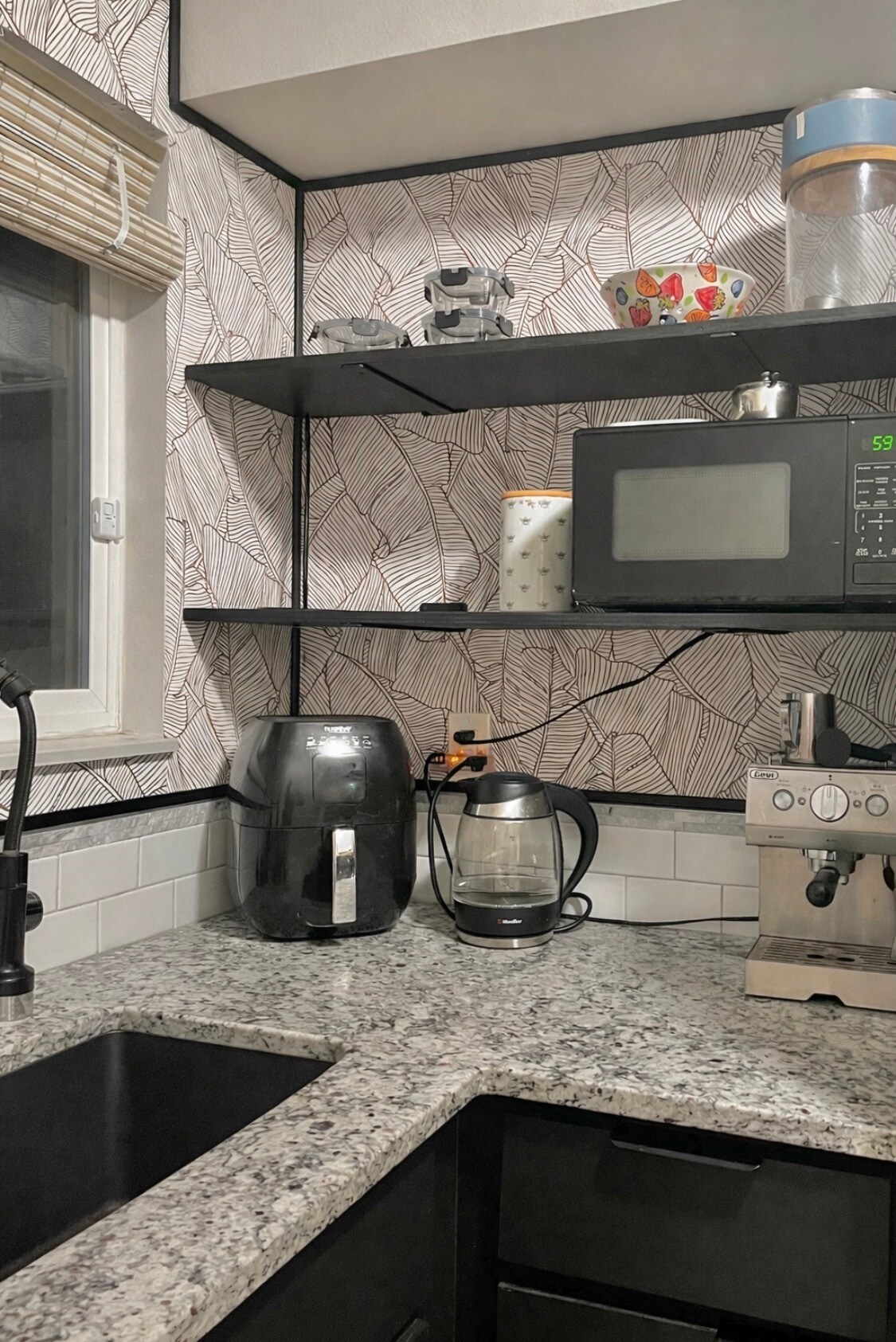 Building Photo - 1706 Palm Dr