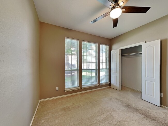 Building Photo - 1612 Commerce Dr