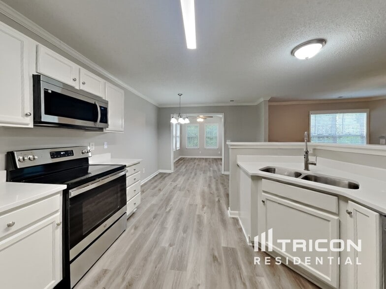 Building Photo - 6231 Creekbrooke Ct