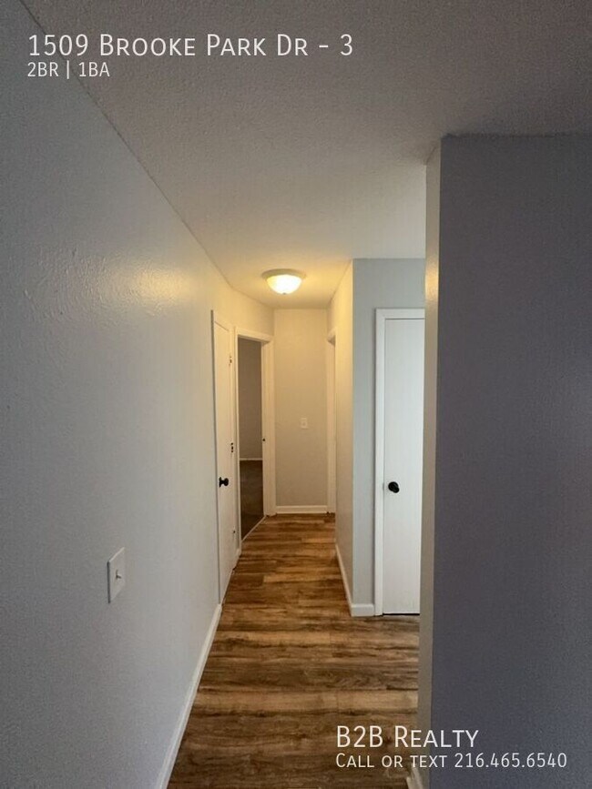 Building Photo - 1509 Brooke Park Dr