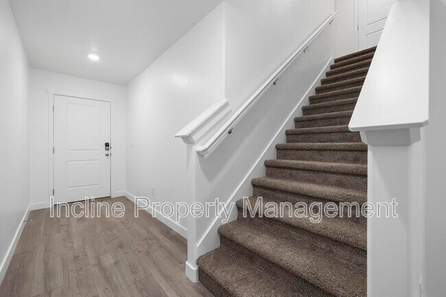 Building Photo - 282 Tack Ln