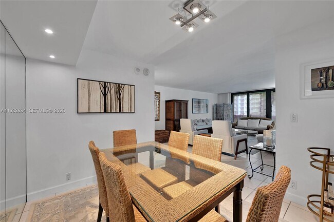 Building Photo - 1111 Crandon Blvd