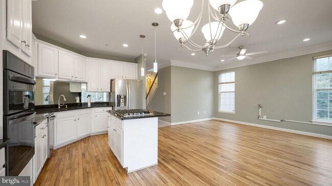 Building Photo - 13650 Mills Farm Rd