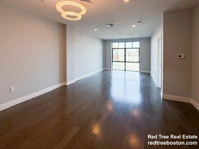 Building Photo - 150 Dorchester Ave