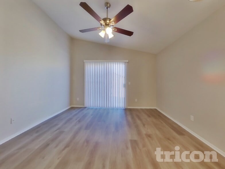 Building Photo - 12306 N Palm St