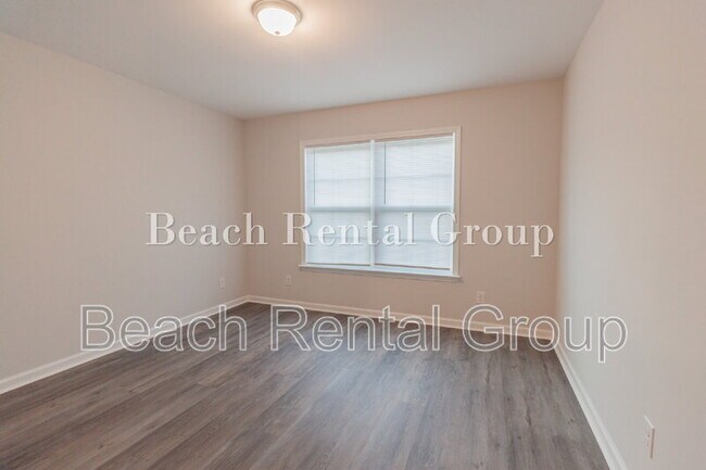 Building Photo - 3223 Merganser Dr