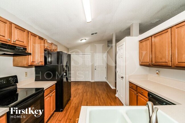 Building Photo - 12028 Shooting Star Ct