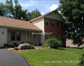 Building Photo - 13205 Rippling Brook Dr