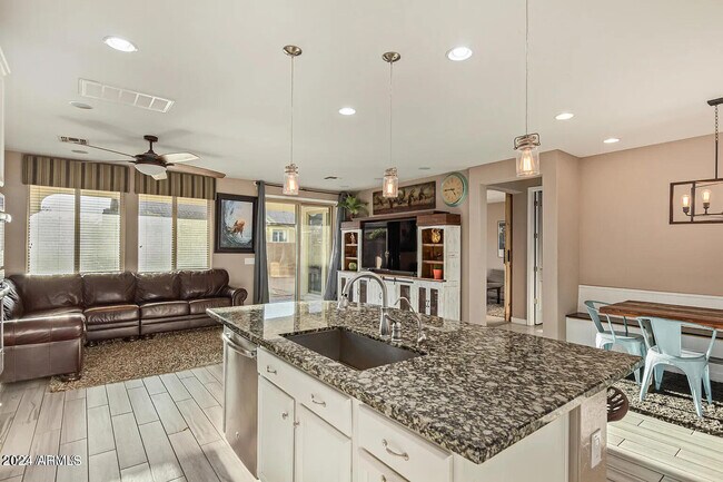Building Photo - 4652 Cabrio Ter