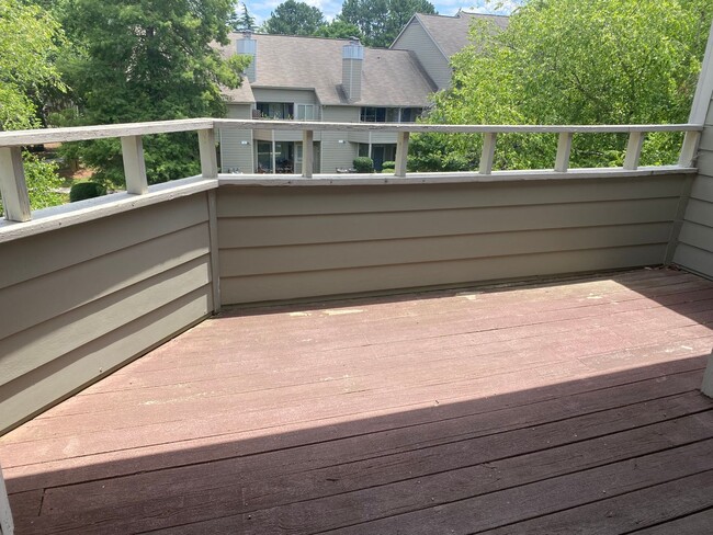 Building Photo - Beautiful South Charlotte Condo For Rent