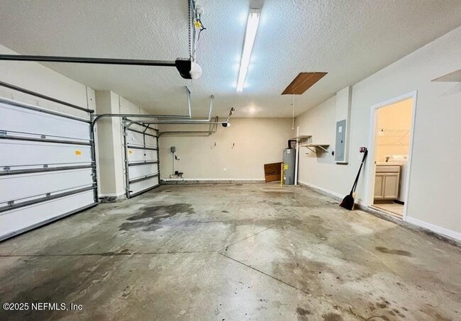 Building Photo - 9627 Lovage Ln