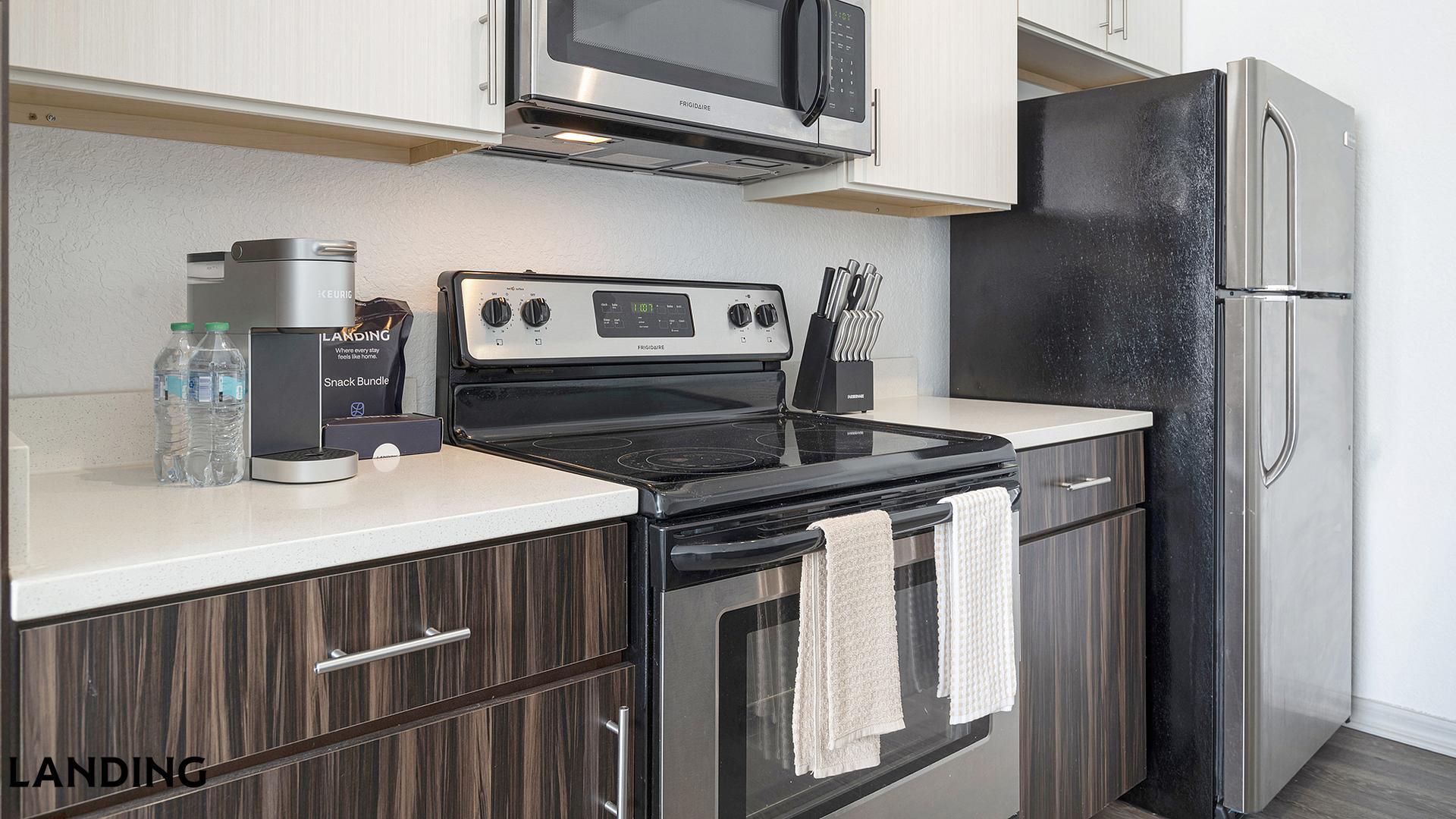 Building Photo - 9301 Summit Centre Way