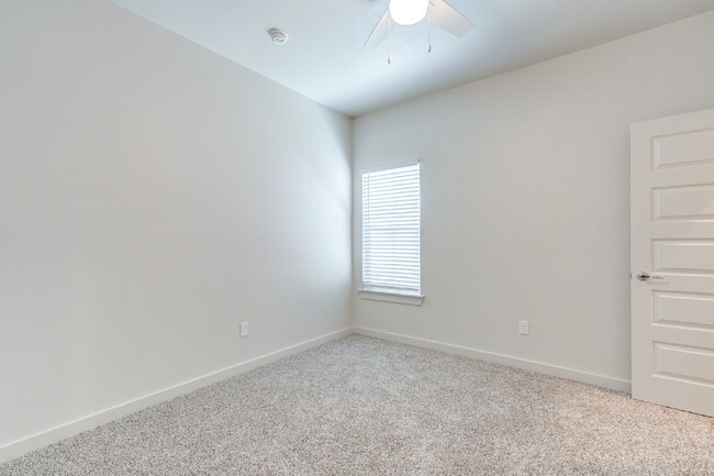 Building Photo - Brand new townhomes in Frenship East!