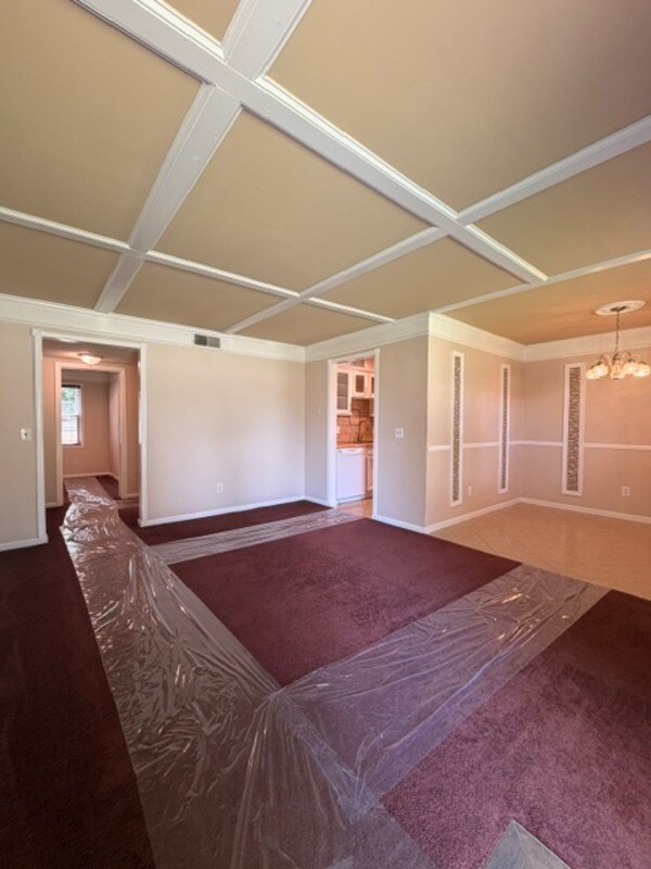 Building Photo - 801 Eastmont Dr