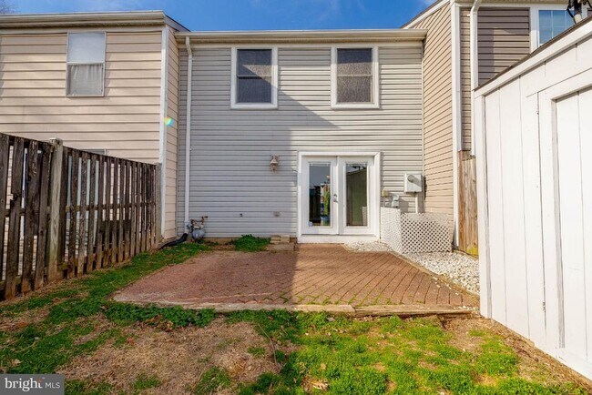 Building Photo - 15098 Arum Pl