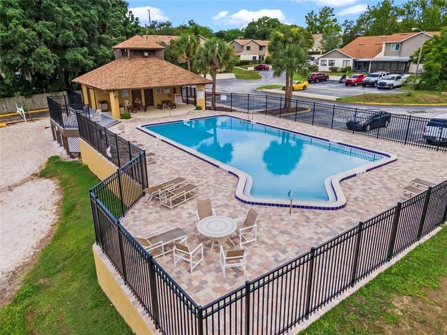 Building Photo - 638 Olympic Dr