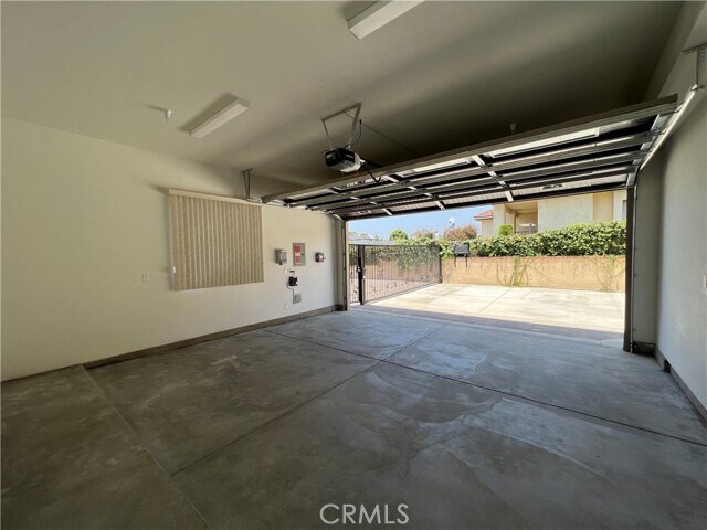 Building Photo - 5716 Temple City Blvd