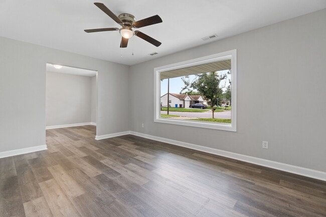 Building Photo - 2916 Knight Rd