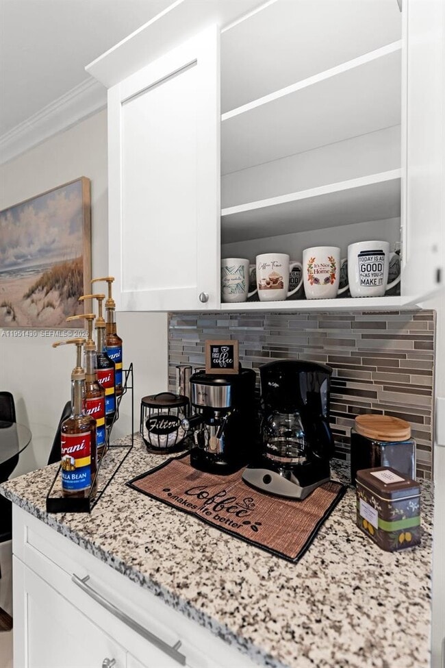 Building Photo - 1075 NE 12th Ave