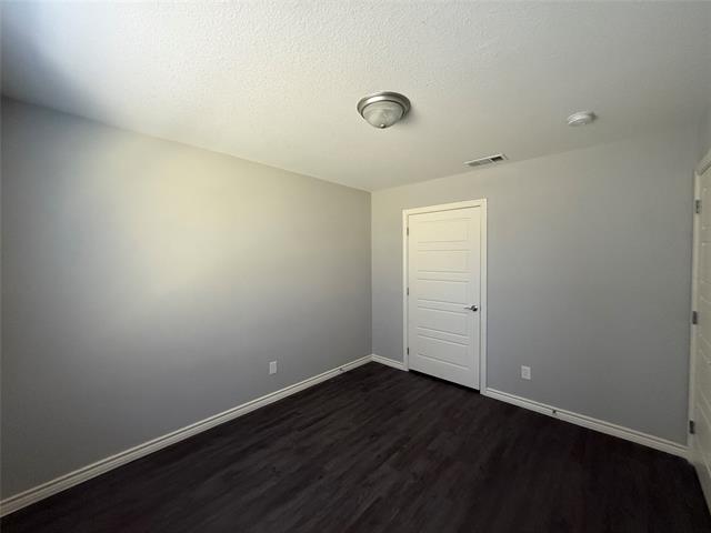 Building Photo - 705 S Binkley St