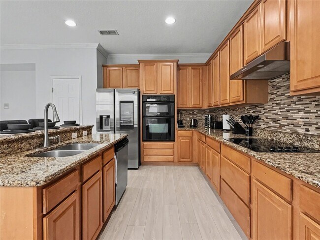 Building Photo - 157 San Carlo Rd