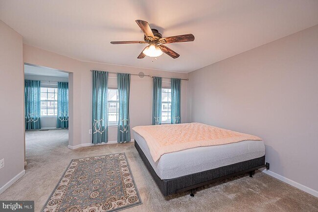 Building Photo - 6748 Green Mill Way