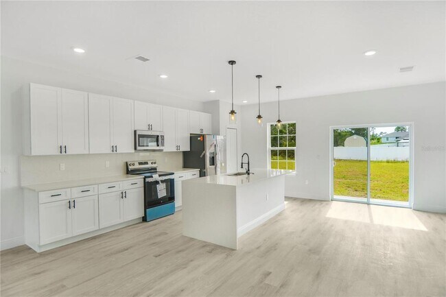 Building Photo - 2653 SW 176 Lp