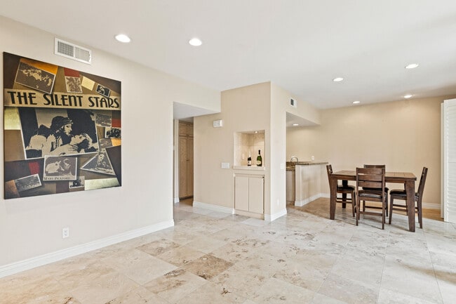 Building Photo - 55559 Winged Foot