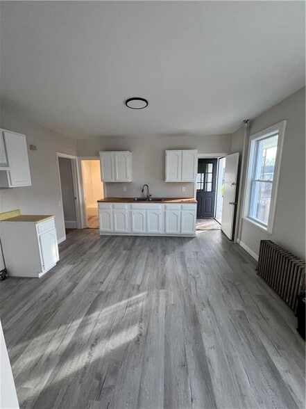 Building Photo - 34 Heroux Ave