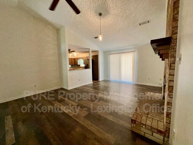 Building Photo - 1212 Fenwick Rd