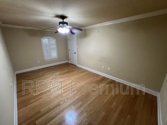 Building Photo - 17703 Shady Creek Ave