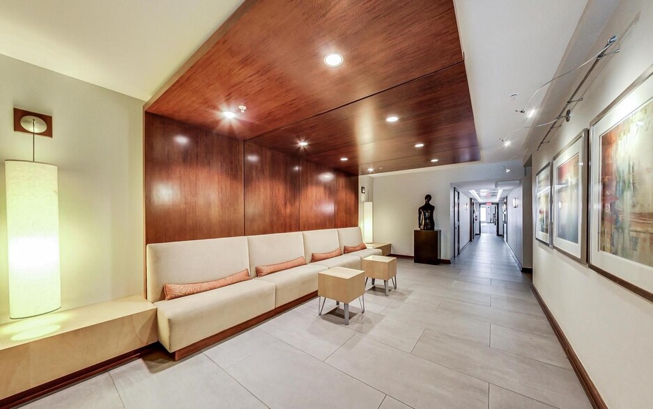 Lobby - 1209 13th St NW