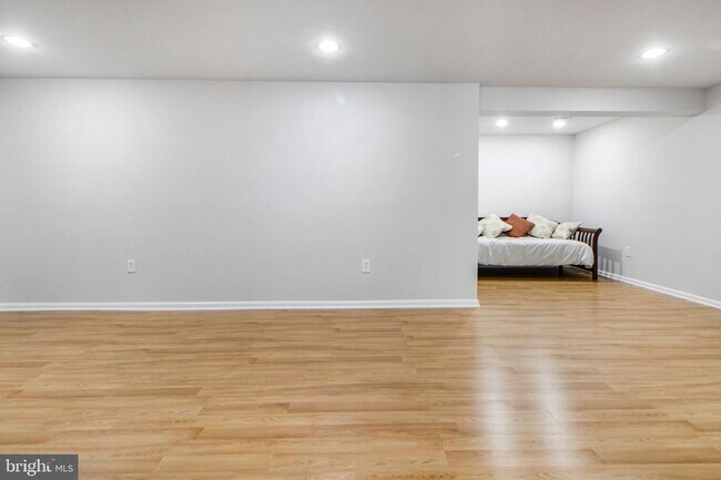 Building Photo - 115 Richard Dr SE