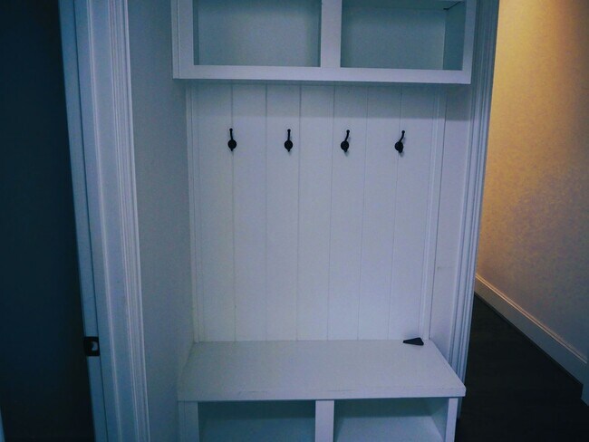 Building Photo - 2007 Greenvine Cir