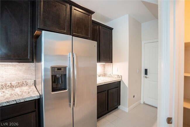 Building Photo - 9419 Sparkling Wing Ct