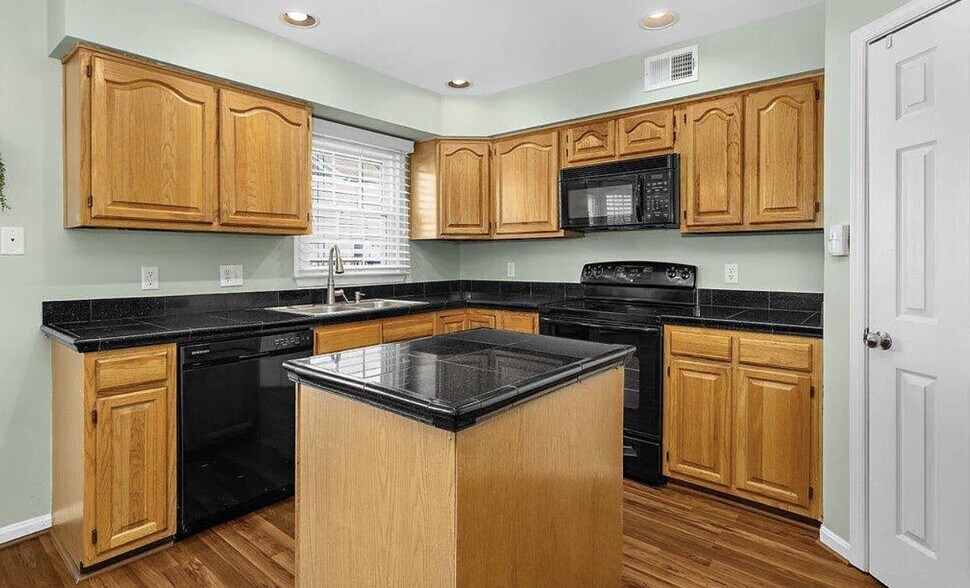 Building Photo - 251 St Michaels Cir