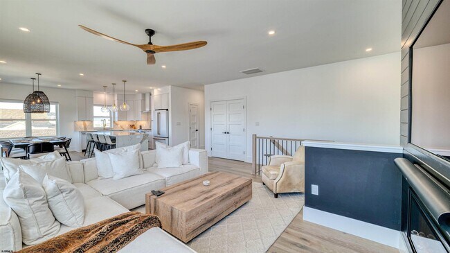 Building Photo - 107 N New Haven Ave