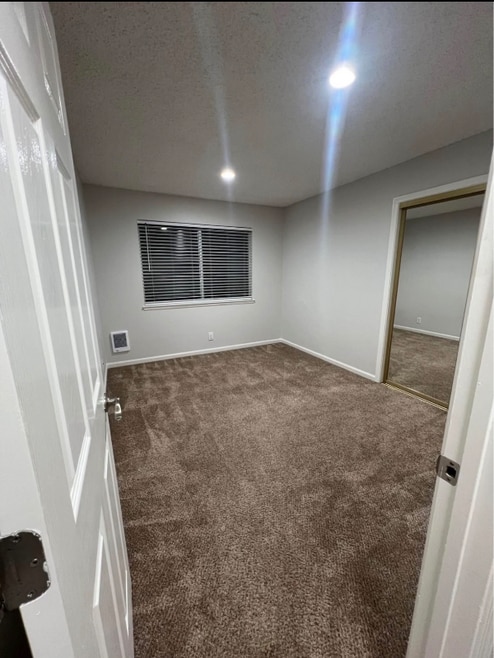 Building Photo - 14850 Oka Rd