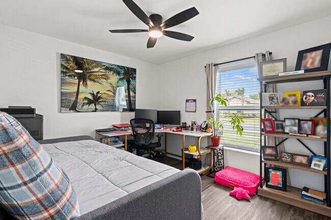 Building Photo - 701 Carlyle Wy