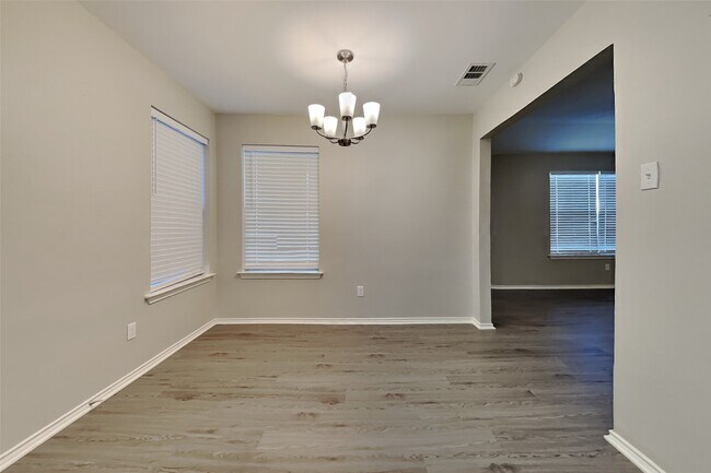 Building Photo - 19710 Twisted Creek Dr