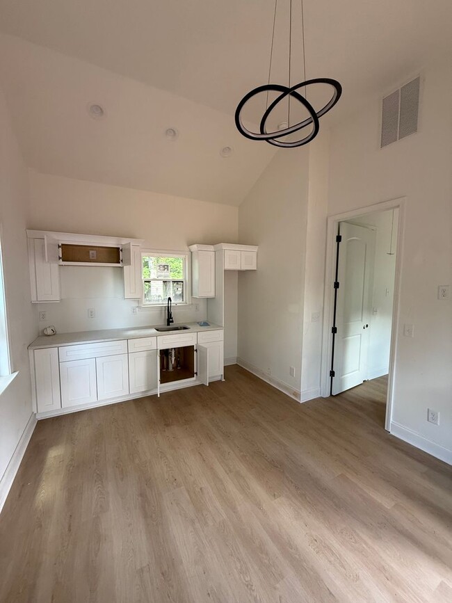 Building Photo - NEW CONSTRUCTION PRE-LEASING FOR AUGUST 2025