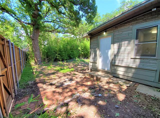 Building Photo - 607 Woodland St