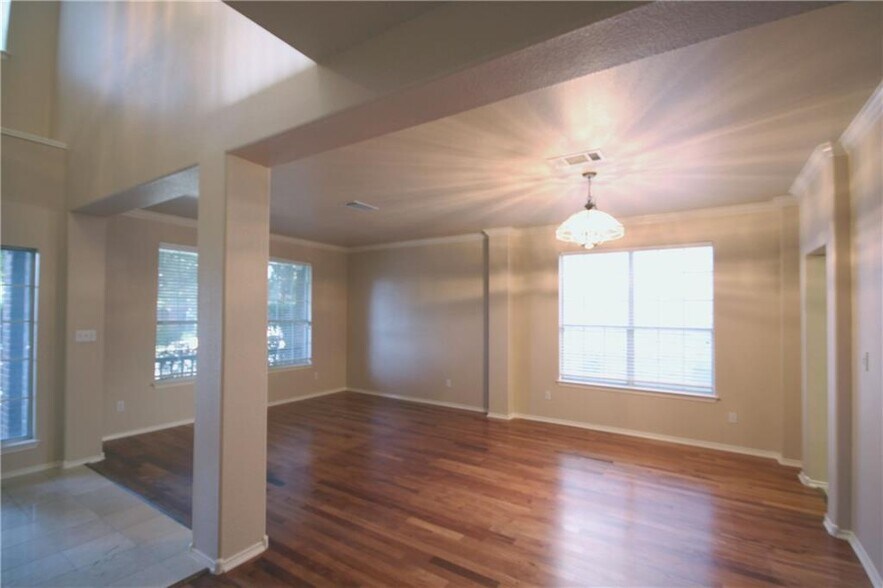 Primary Photo - 1616 Chasewood Dr