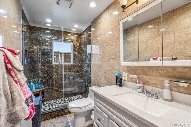 Building Photo - 95-25-95-67 67th Ave